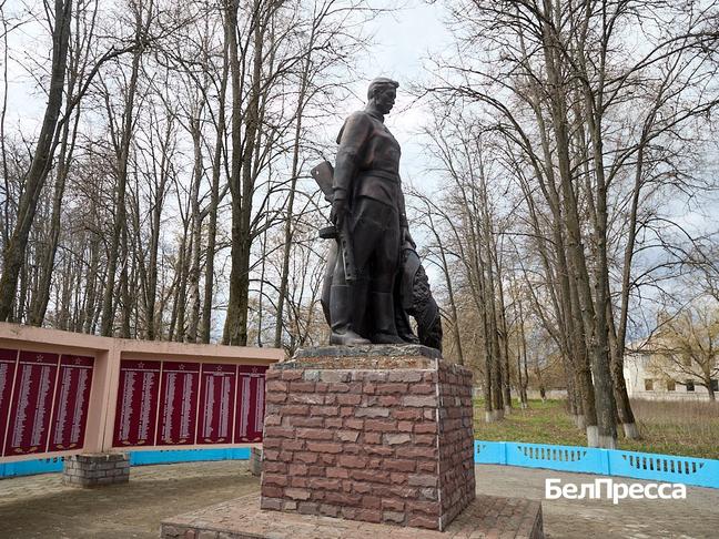 «Папа, я тебя нашла». Почему в ивнянскую Берёзовку на 9 Мая едут люди со всей страны - Изображение 2