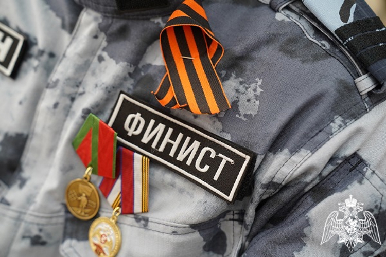В преддверии празднования 81-й годовщины Победы в Великой Отечественной войне в правительстве Курской области прошла церемония вручения государственных и ведомственных наград