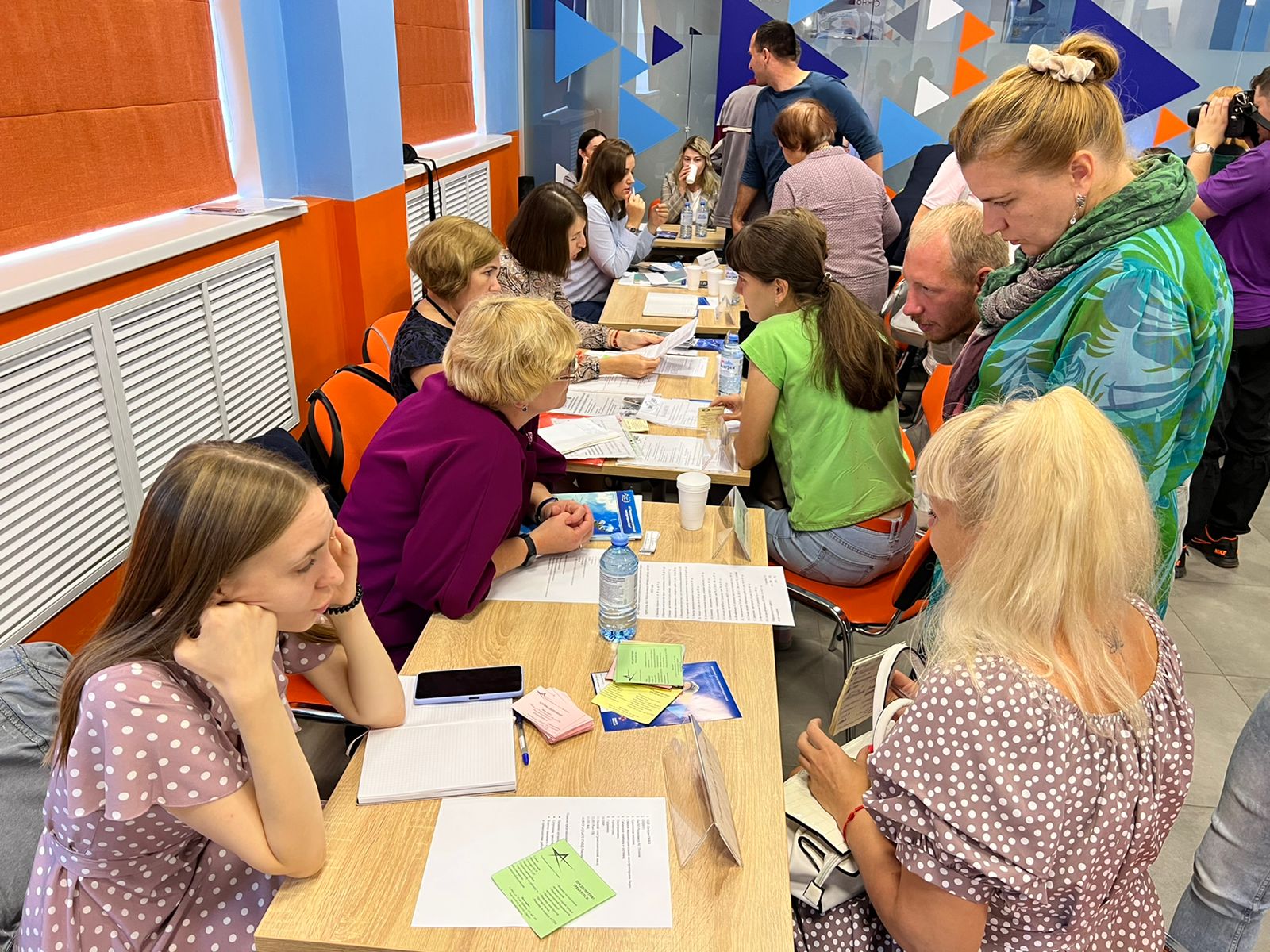 Инженерные предприятия россии. Слесарь оборонка шумерля. Трудоустройство. Оборонно промыш комплекс. Промышленный комплекс.