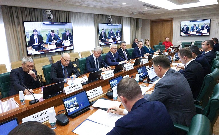 Круглый стол Комитета Совета Федерации по экономической политике «О мерах по увеличению протяженности приведенных в нормативное состояние мостов и путепроводов»