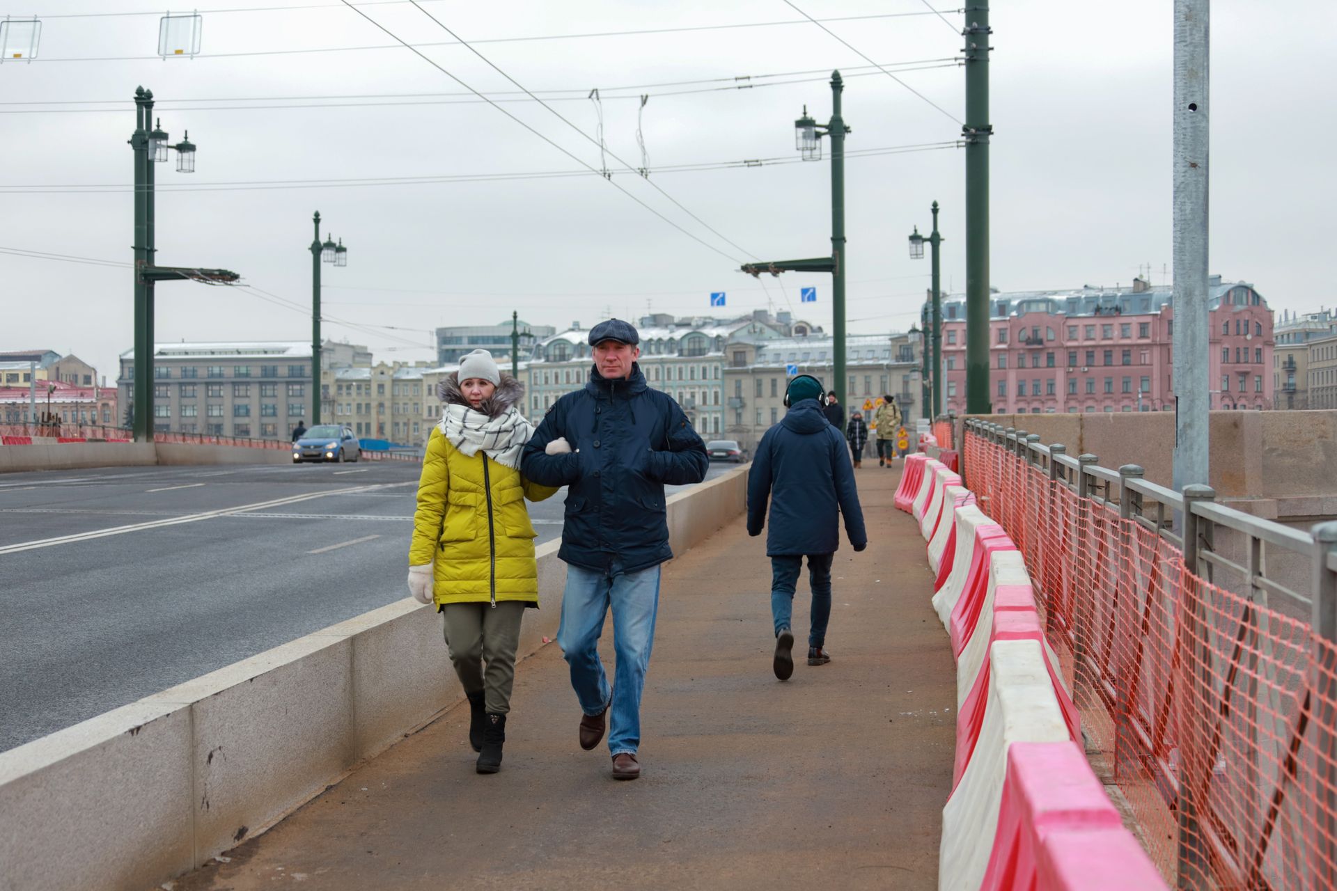 Общество пешеходов. Пешеход. Биржевой мост открыт. Биржевой мост ремонт. Биржевой мост 2023 открыт.