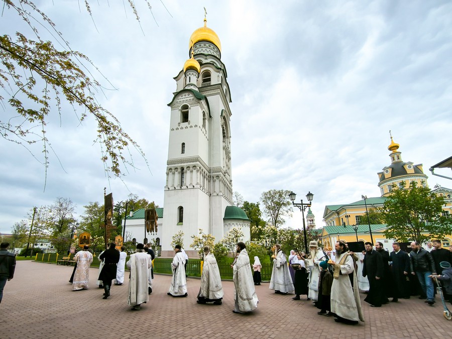 На Рогожском отметили престольный праздник храма-колокольни