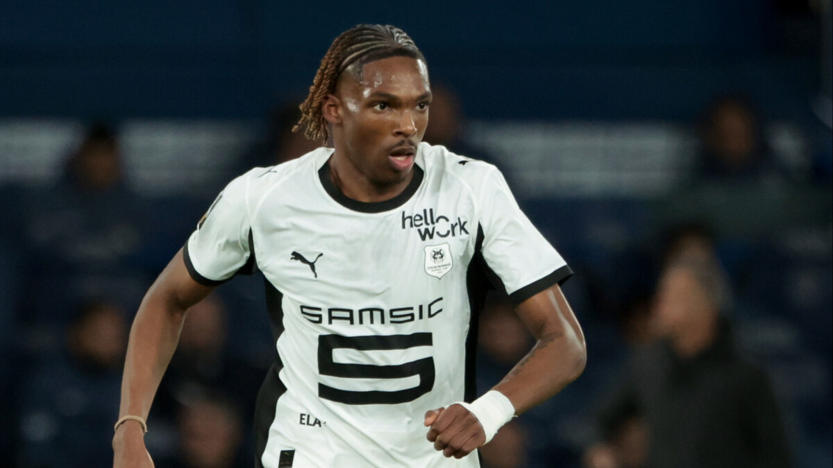 «Ливерпуль» приобрел у «Ренна» защитника Жаке