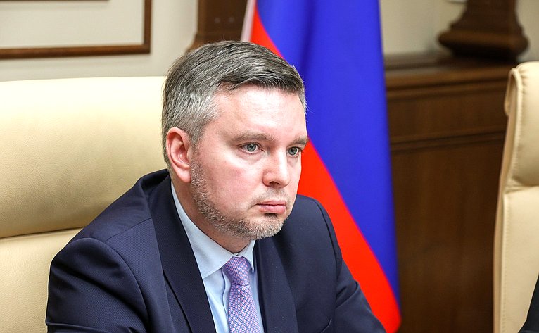 Совещание «Образовательный подход «Обучение служением»: проблемы и перспективы развития»