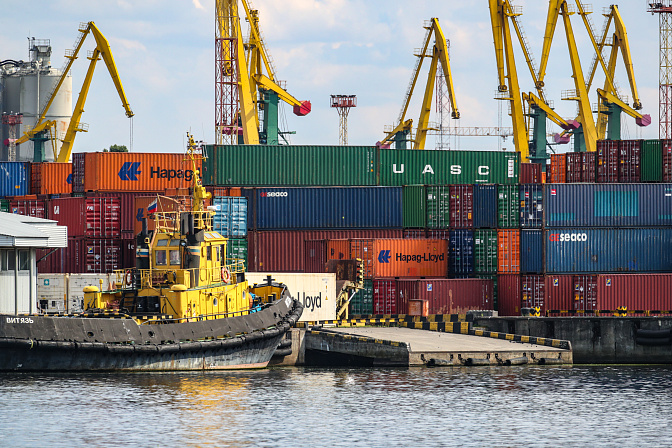 морской порт грузовой контейнер 