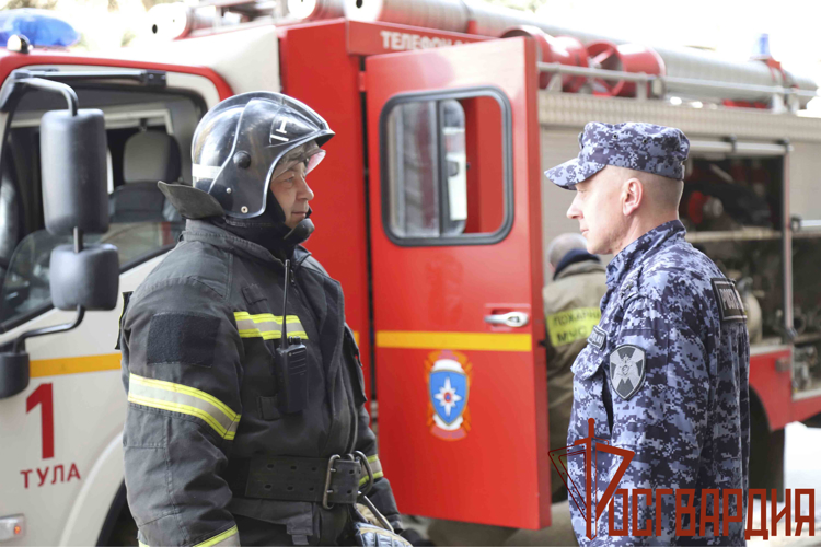 Управление Росгвардии по Тульской области и ГУ МЧС России по Тульской области провели совместную пожарно-тактическую тренировку 