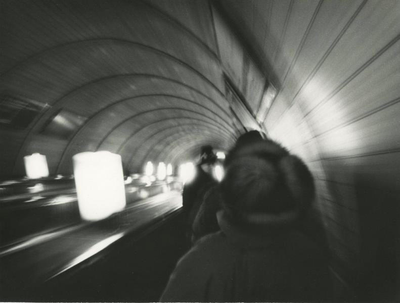 Спуск в московское метро в 1994 году
