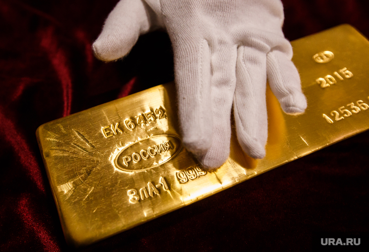 300 кг золота. США золото слитки. Слитки российского золота. Слиток золота Америка. Золото в американских банках.
