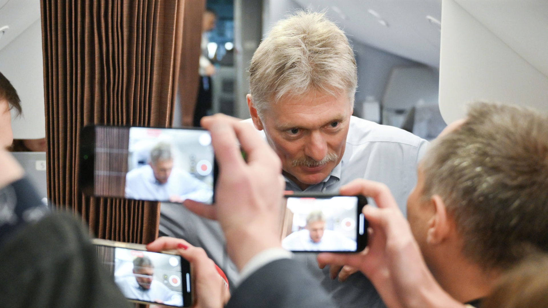 Песков: Путин провел день рождения в Петербурге, провел совещание по СВО