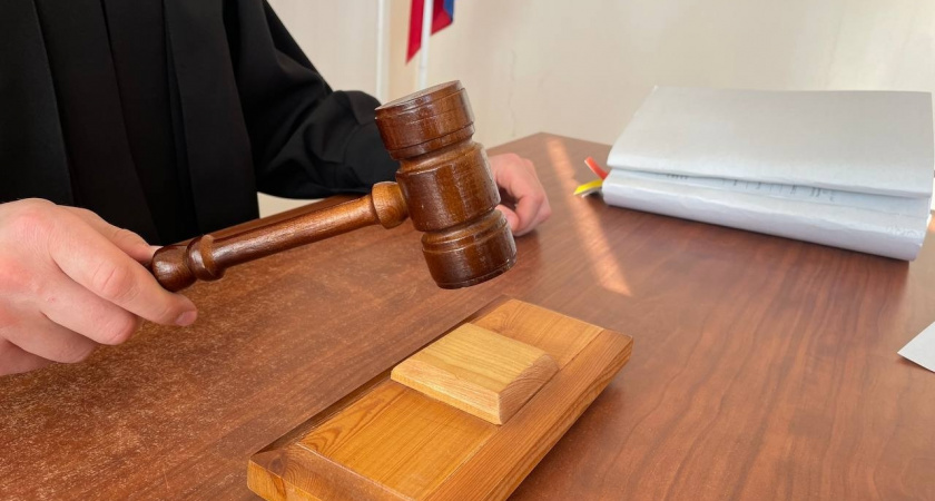 В Коми суд взыскал 70 000 рублей с водителя за наезд на подростка в Эжве