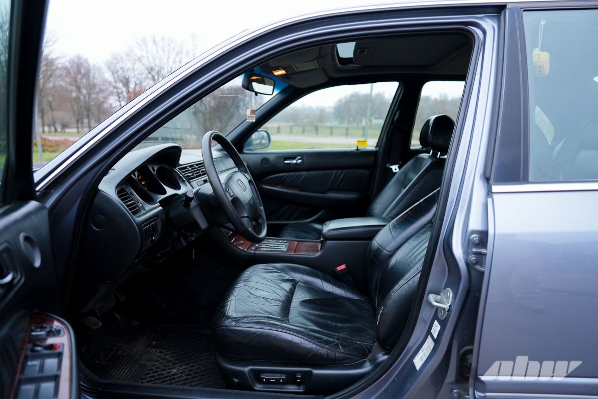 «Она дала комфорт, который мало кто ожидает от таких машин»: история владения редкой Honda Legend