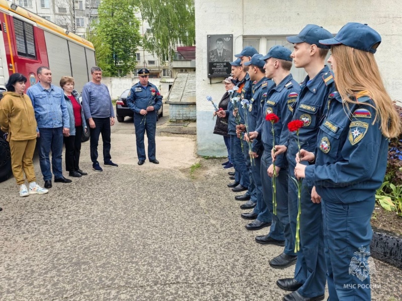 Белгородские пожарные почтили память своих погибших товарищей