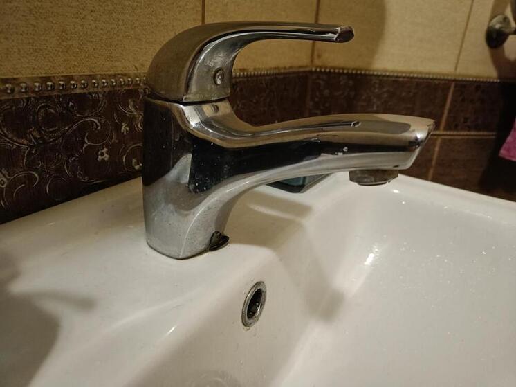 Водоканал Сочи приостановил подачу воды злостному неплательщику