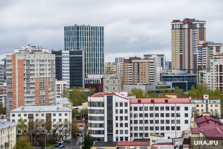 Свердловские зарисовки. Екатеринбург , город, многоквартирные дома, аренда жилья, верх исетский районный суд