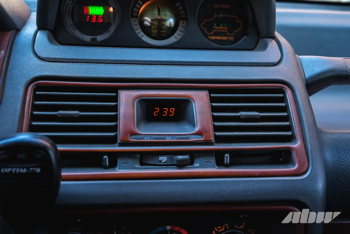 «Это был типичный перекупский вариант, но я влюбился»: история 30-летнего Mitsubishi Pajero
