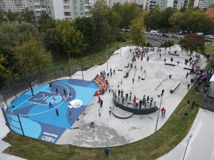В Бибиреве открыли современную скейт-площадку