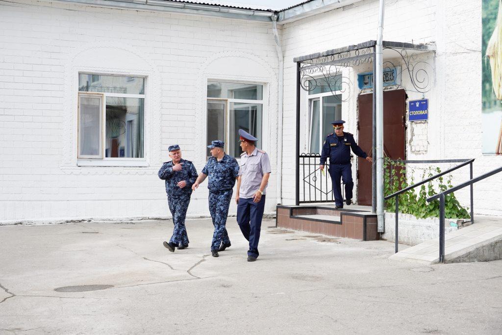 Комиссии уис. Александр чепрасов иркутск гуфсин. Оперативно аналитический отдел фсин. Селюнин андрей сергеевич фсин. Исправительная колония.