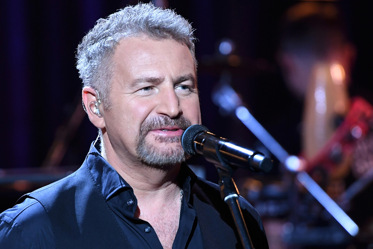 Певец ярослав дронов. Агутин о шамане певце. Ярослав дронов 2022. Агутин. Олег газманов 2022 dvd.