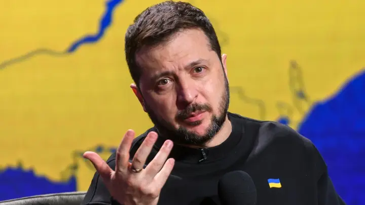«Захотел бы убрать — убрал бы за день»: Бывший премьер Украины раскрыл механизм страха, на котором держится власть киевского вождя
