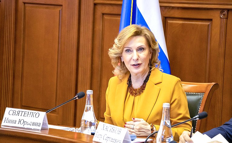 Инна Святенко