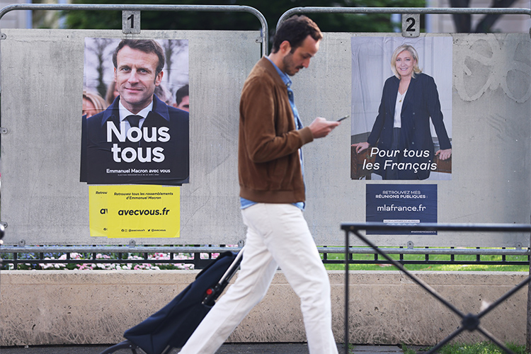 «Марин Ле Пен могла бы иметь довольно высокие шансы на победу впервые в своей политической карьере, потому что до этого во всех выборах, в которых она участвовала, в реальности у нее шансов на победу не было»