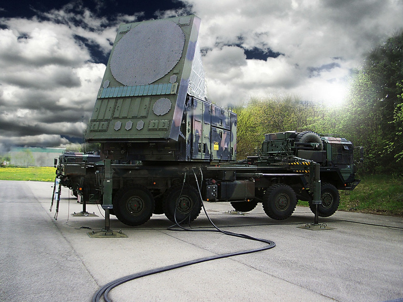 Многофункциональная РЛС AN/MPQ-65.