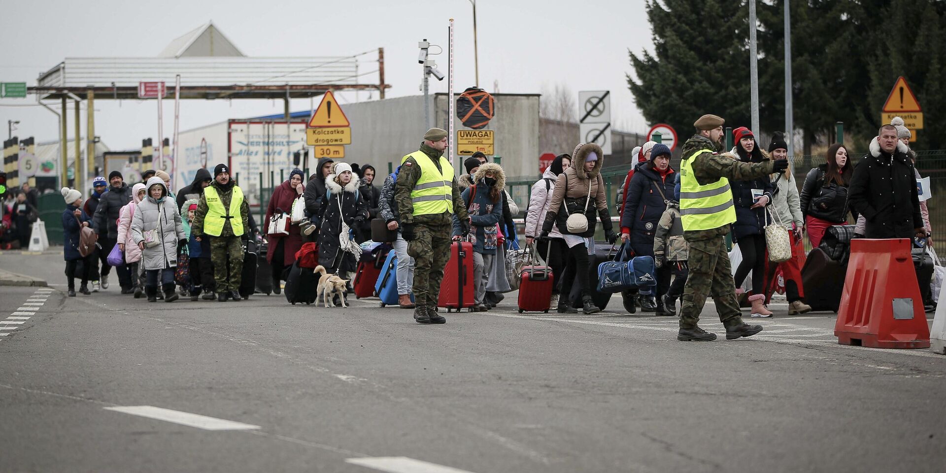 Беженцы с Украины в Польше - ИноСМИ, 1920, 27.01.2026