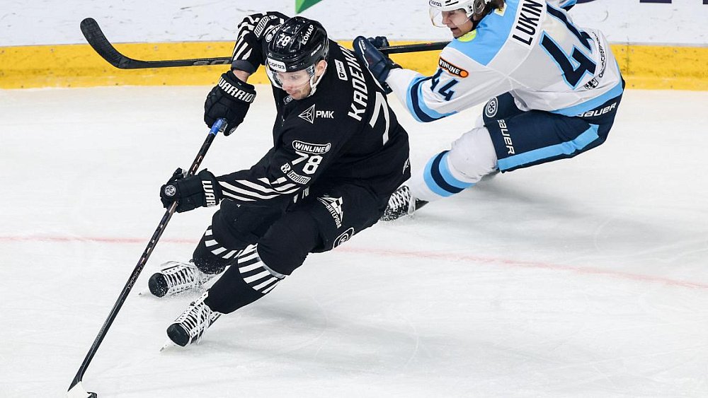 Хоккейный клуб «Трактор» вырвал победу у «Сибири» в чемпионате КХЛ