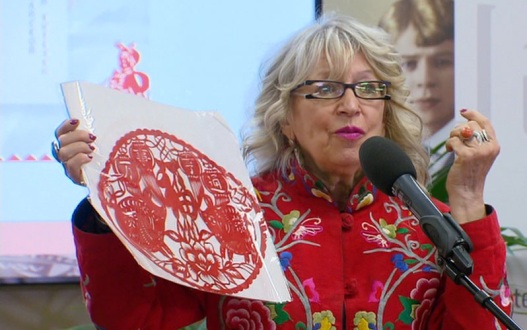 Мама Захаровой рассказала, что любовь ее дочери к творчеству проявлялась во всем