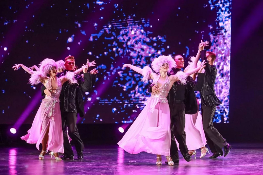 Студия танца "Лариса".