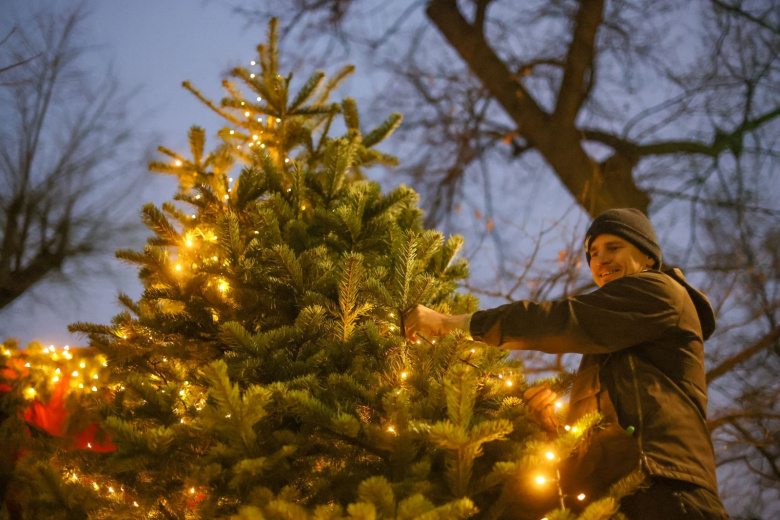 Стало известно, как разные поколения россиян празднуют Новый год