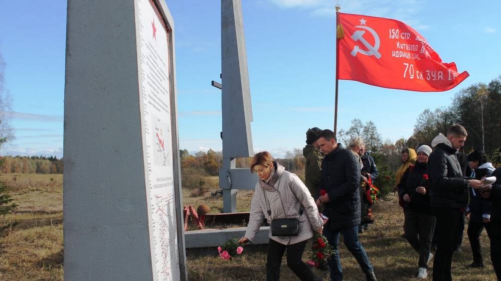 Священник совершил заупокойную литию в урочище Кресты