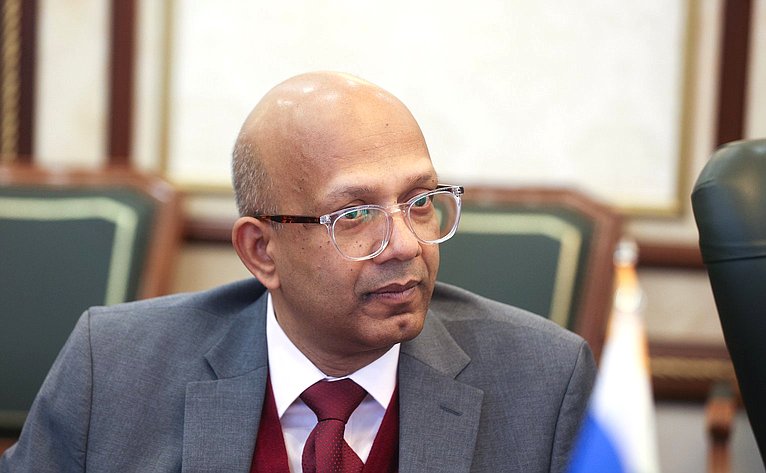 Встреча первого заместителя председателя Комитета СФ по международным делам с делегацией Республики Индии во главе с членом Народной палаты парламента Каниможи Карунанидхи
