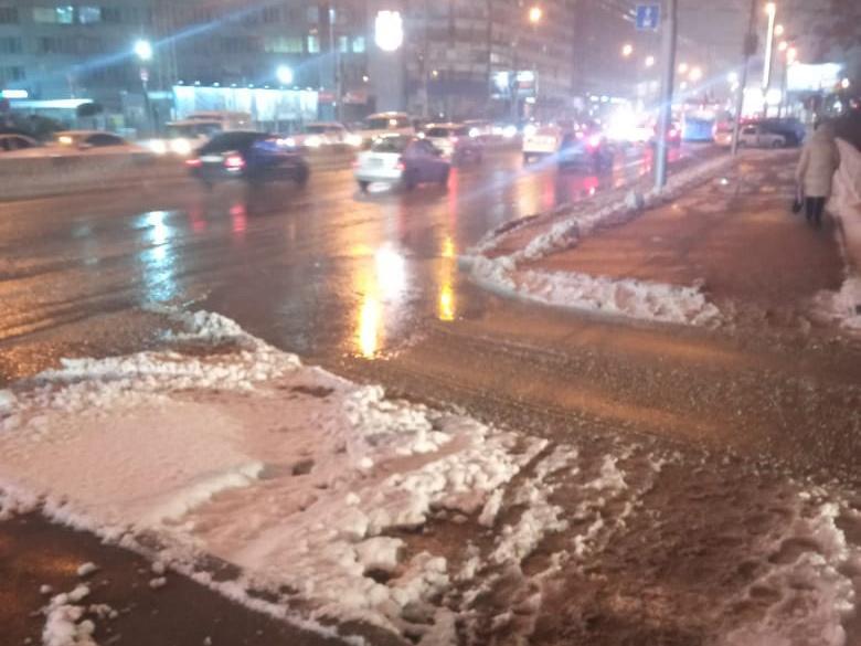 Фото Сугробы и пробки. Новосибирск за ночь завалило снегом. ОНЛАЙН 4
