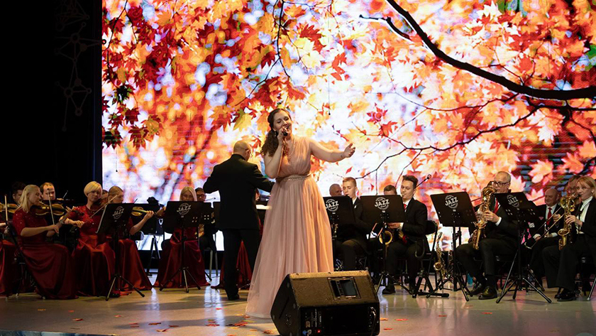 Амурским писателям и драматургам в седьмой раз вручили премию имени Леонида Завальнюка - gtrkamur.ru