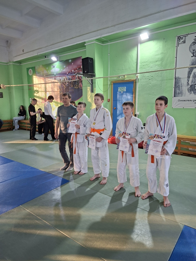 В Балаково прошел турнир по дзюдо, посвященный Дню Победы