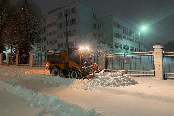 снегоуборочная машина грейдер