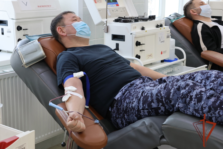 Донорская акция Росгвардии «От сердца к сердцу» стартовала в Иркутской области