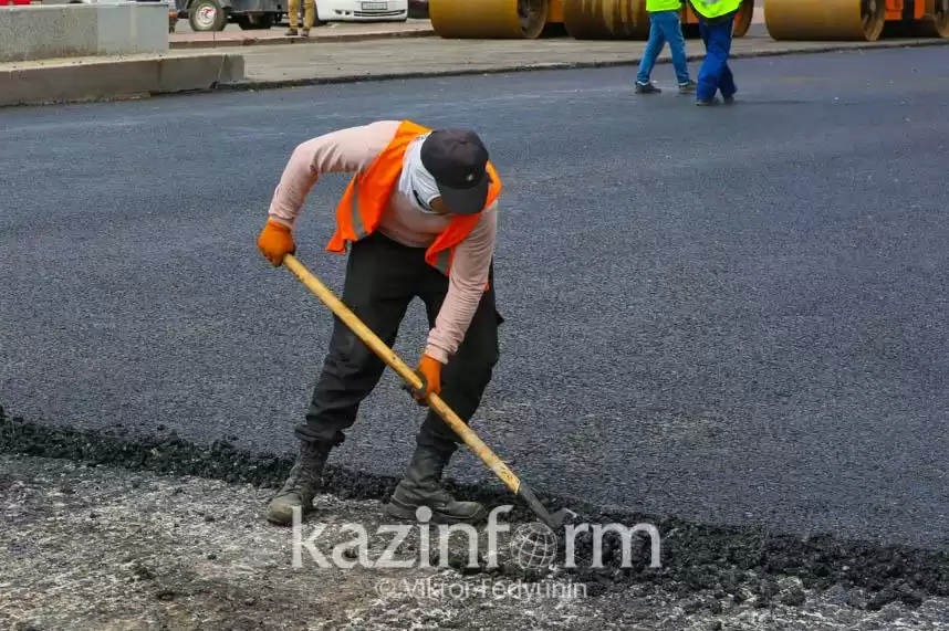 Какие дороги отремонтируют в Казахстане в 2023 году