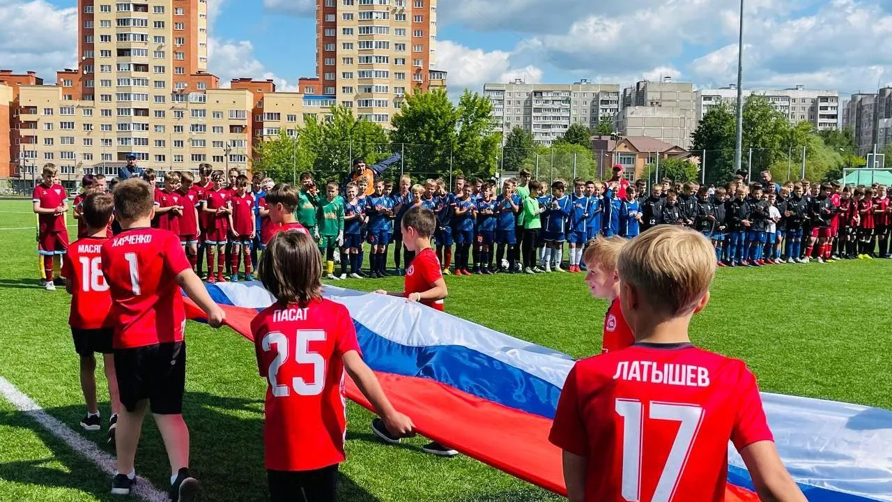 Чеховская спортивная. Спортивный праздник. Спортивный праздник посвященный Дню России. Название спортивного фестиваля. Стадион Чехов-2.