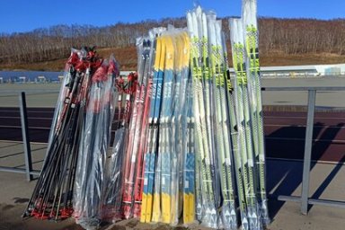 Для спортсменов Камчатской школы олимпийского резерва закуплен новый лыжный инвентарь 1