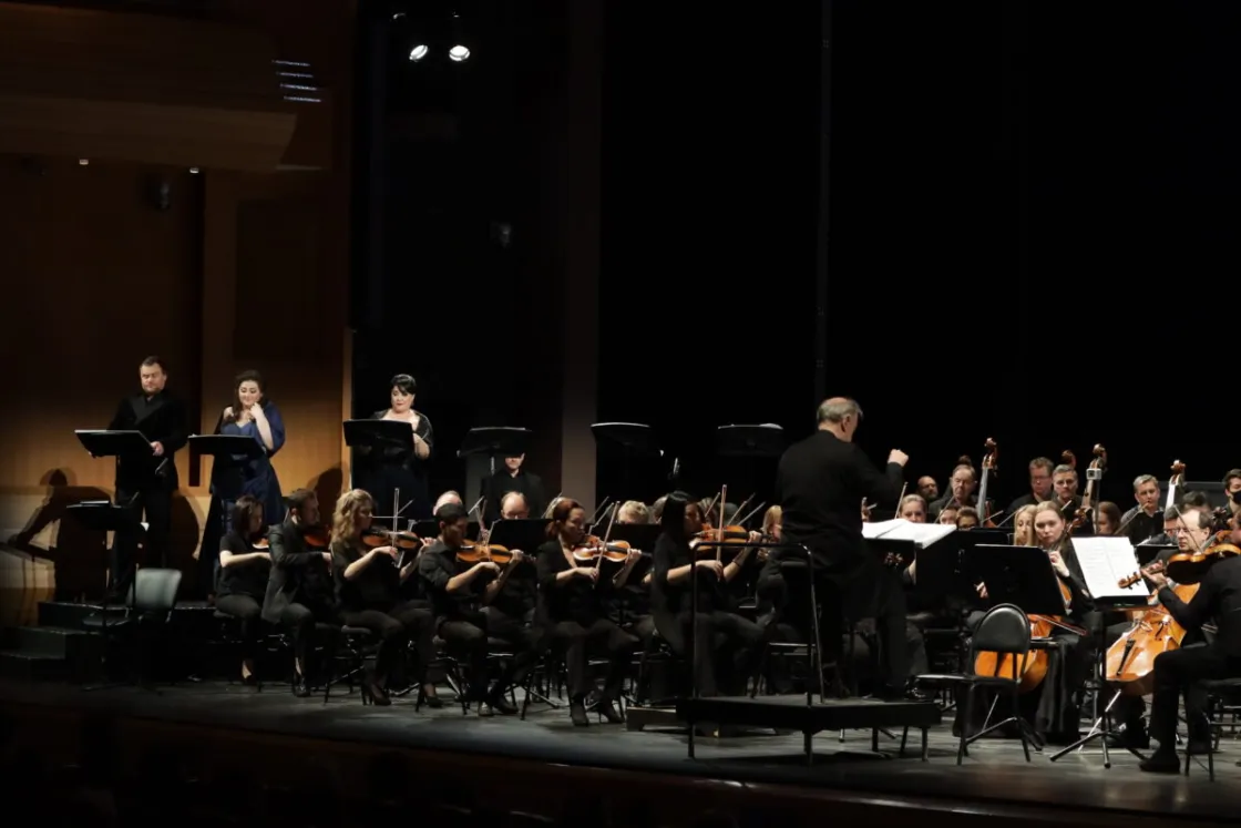 Чурилова опера ирина опера. Театр. Мариинский театр нюрнбергские мейстерзингеры 30 июля. Нюрнбергские мейстерзингеры мариинский. Провинциальный театр 19 века.