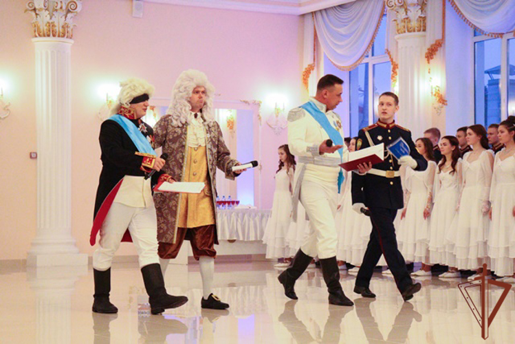 В Пермском президентском кадетском училище Росгвардии состоялся традиционный рождественский бал 