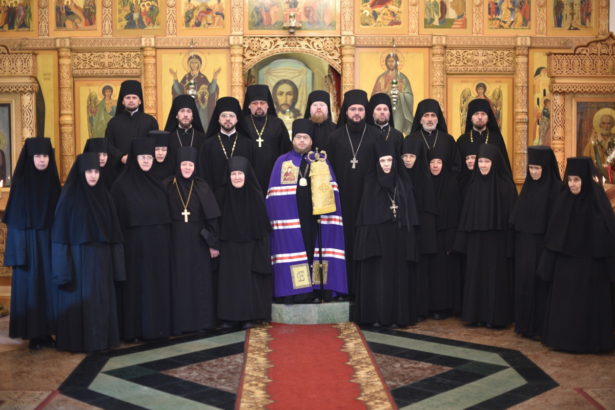 В Яранской епархии в рамках региональных рождественских чтений прошел ежегодный съезд монашествующих