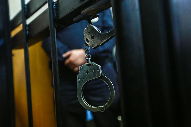 Крымчанин пойдет под суд за изнасилование двух школьниц