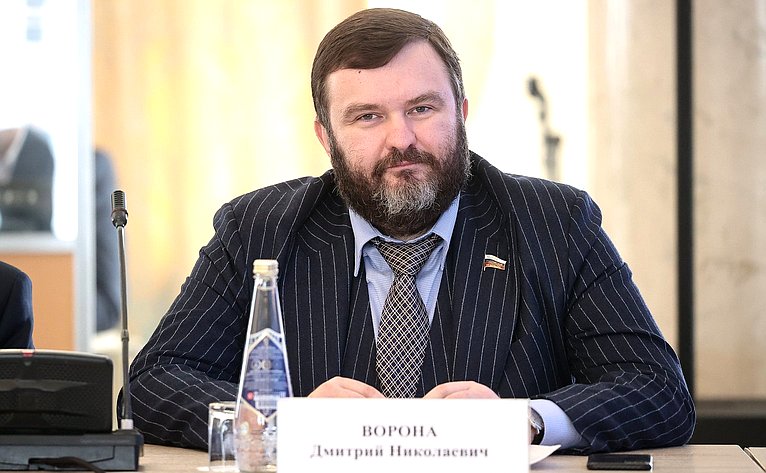 Дмитрий Ворона
