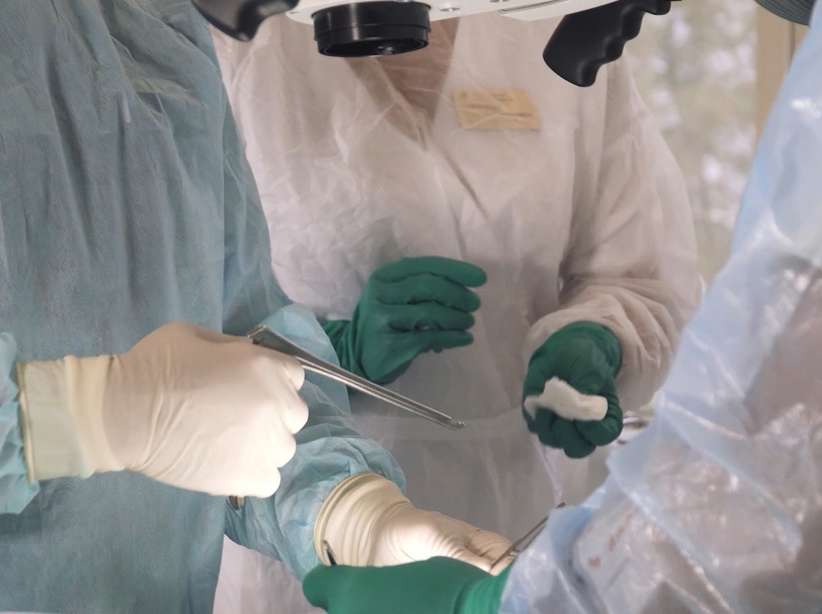 Липецкие врачи удалили 67-летней женщине гигантскую опухоль весом 17 килограммов