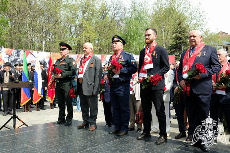В Дагестане росгвардейцы приняли участие в акции «Вахта памяти»