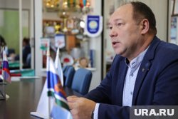 Угринов сам 27 лет проработал в скорой помощи и знает систему здравоохранения изнутри