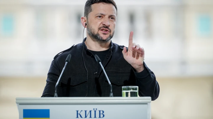 Какая чушь!: Штаны Зеленского стали предметом расследования в Британии